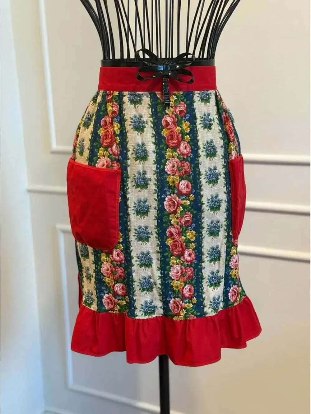 Vintage Red Apron | Christmas Apron